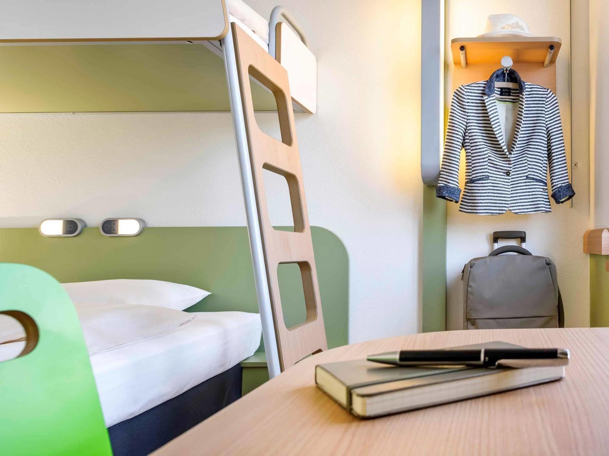 Ibis Budget La Defense Hotel 2*